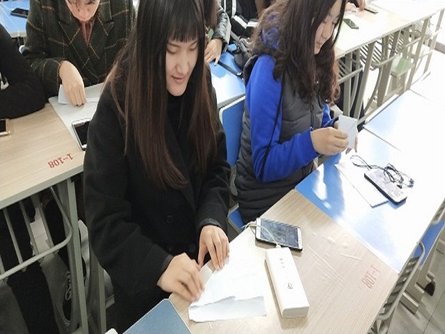 【完满班级】“梦想启航 艺彩飞扬”趣味折纸比赛——艺术传媒学院视觉1701完满班级活动