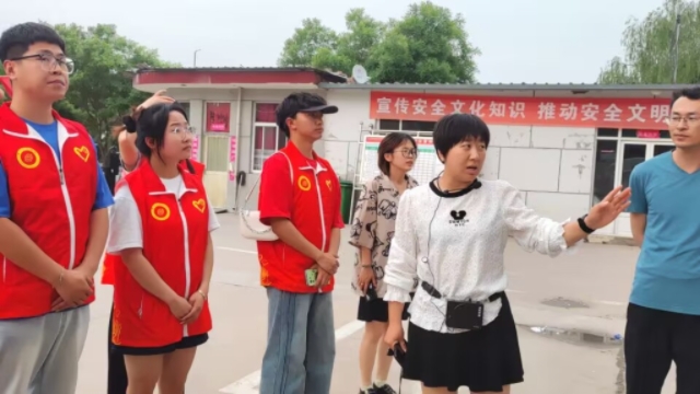 从“鑫”出发 让非遗“活”起来——【同伴护航】第58期光源计划系列活动之“做你世界的光”(光源计划专项志愿服务队)