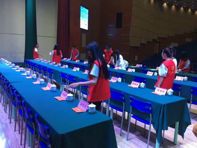 青年志愿者服务政协第十四届太谷县委员会第一次会议