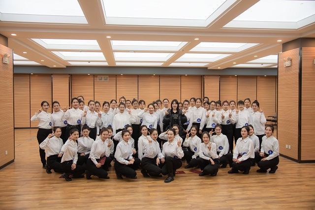 秉时代之美 承善雅之礼——2020-2021学年校院两级礼仪服务队结业考核圆满结束