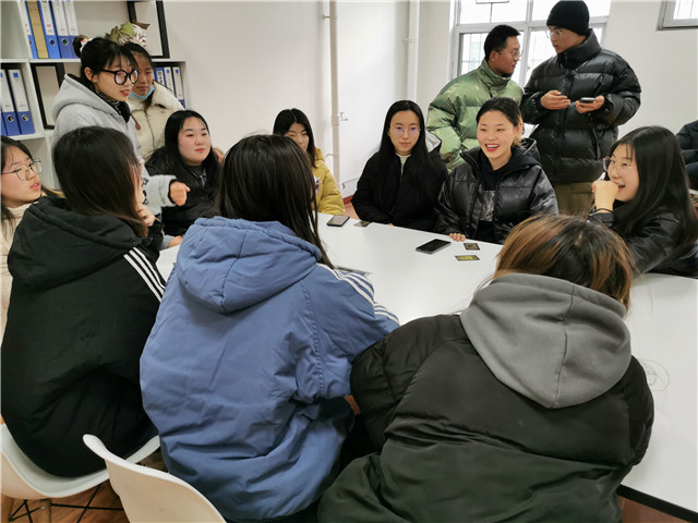 【完满班级】燃烧洋溢激情 携手步进辉煌