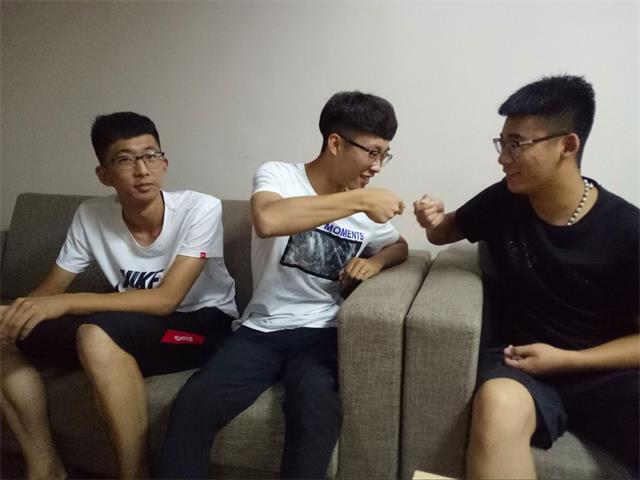 【完满班级】“心照不宣 一拍即合你画我猜趣味游戏”——艺术传媒学院环设1701、1705班举办完满班级活动