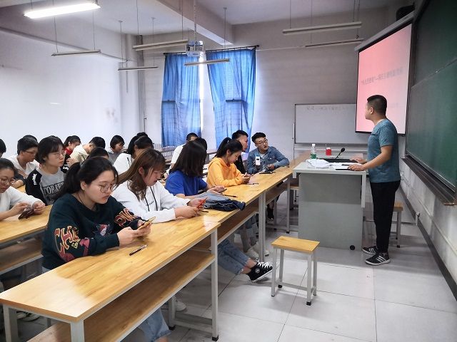 【完满班级】用积极的态度和行动向先烈致敬——动医1602班完满班级主题活动