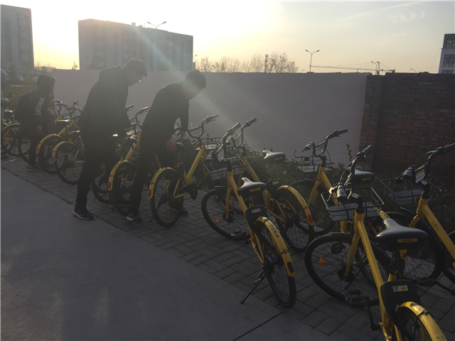 【完满班级】怀揣善良 爱暖寒冬——淬炼商学院“善”行青春主题活动(四十四)