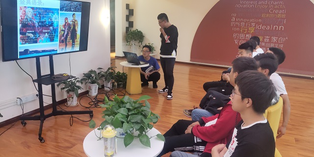 【完满班级】读百年经典 悟人生平凡——计科1803“构建书香校园 传颂经典华章”活动