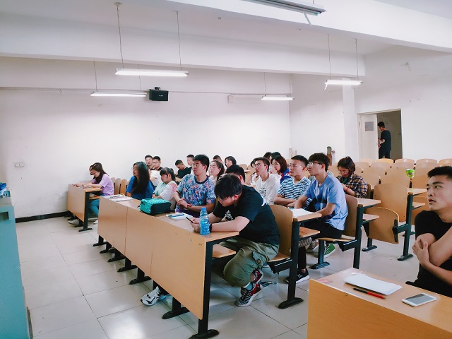 【完满班级】浅唱安全 谱写生命——食品与环境学院动医1702班假期安全主题完满班级活动