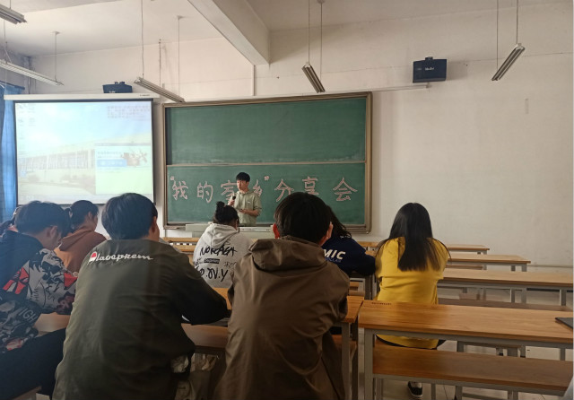 【完满班级】百年征程波澜壮阔 百年初心历久弥坚——经济与管理学院四月完满班级纪实（一）