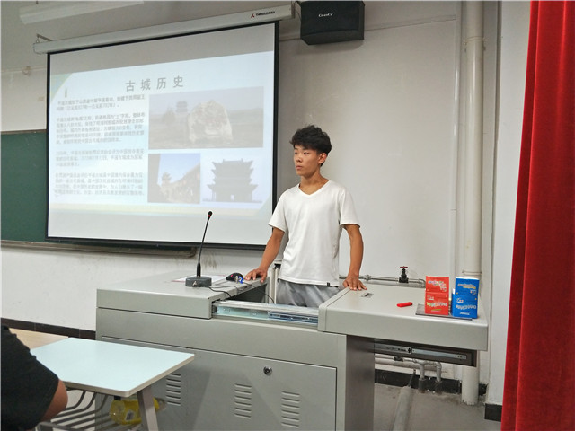 【学长计划】第450期:迹艺青春 永不褪色——艺术传媒系学长计划之新生“第一课”