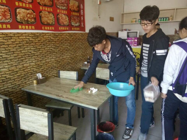 信工系举办第二届“热浪青春 不服来战”生存挑战赛