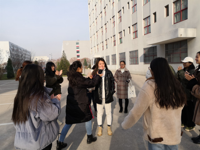 【完满班级】生命因运动而精彩——外国语言文学系英语1802班、英语1805班、涉外1801班完满班级活动