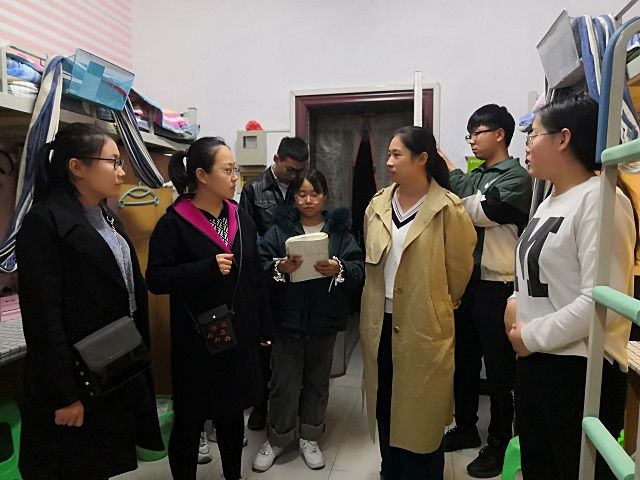 温暖融入书院 温情常驻心间