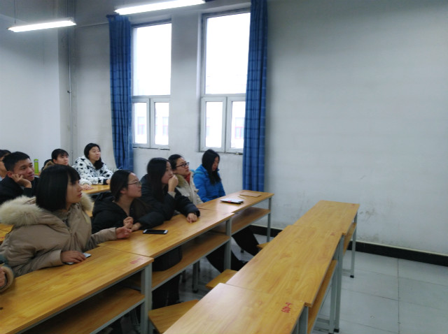 【完满班级】搭建心间桥梁 绽放青春之花——经济与管理学院十二月完满班级活动纪实（二）