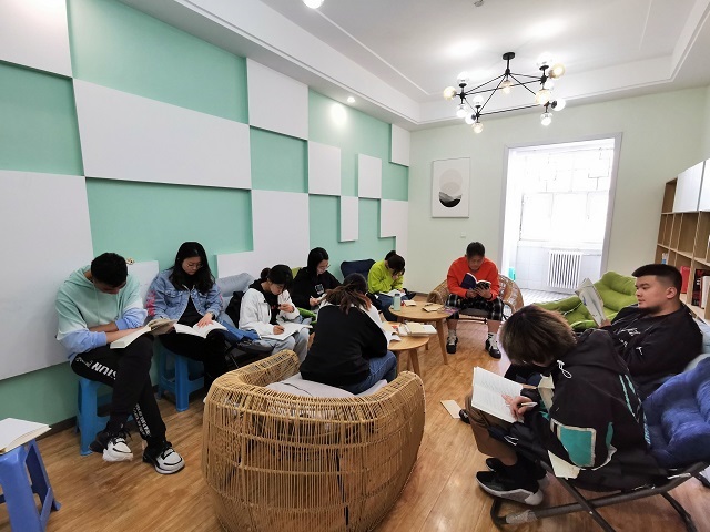 【信院力量·社联】花开半夏 畅享“缤纷奇旅”