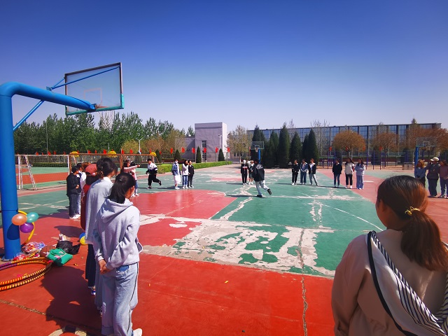 【完满班级】鸣奏青春旋律 抒写运动乐章——市场营销2001完满班级活动新闻稿