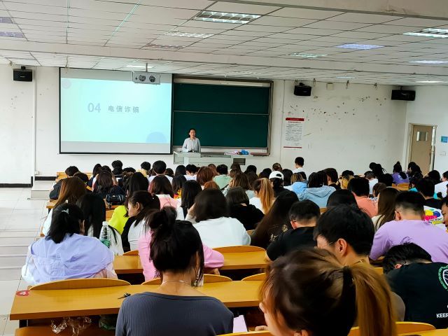 【辅导员说完满】开启新学年 踏上新征程——艺术传媒学院19级动画、环设辅导员说完满活动