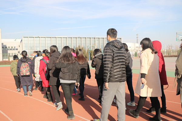 外语系“青春与好青年”完满班级主题系列活动