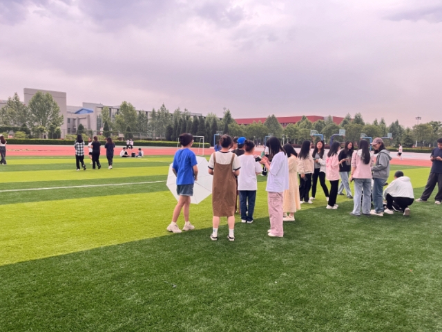 【完满团支部】追忆童年 乐趣无穷——淬炼·国际商学院财务2202班完满团支部活动