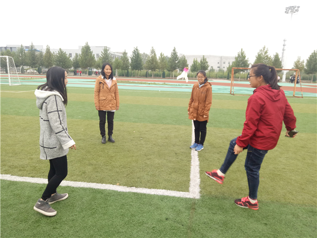 【完满班级】运动 彰显青春正能量——淬炼商学院“体”味青春主题活动（二十）