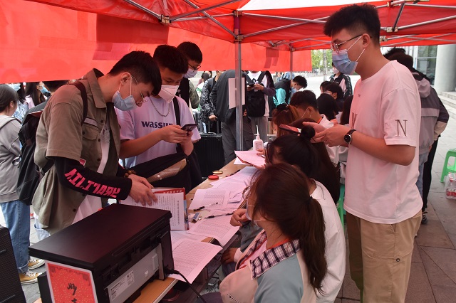 【迎新纪实】开启新地图 踏上新征程——大数据学院、信息工程学院迎新纪实