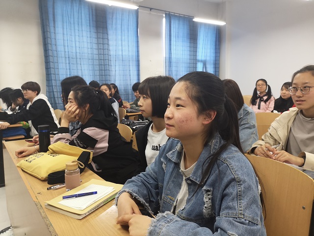 【完满班级】急救知识讲座——数字1801班完满公益活动