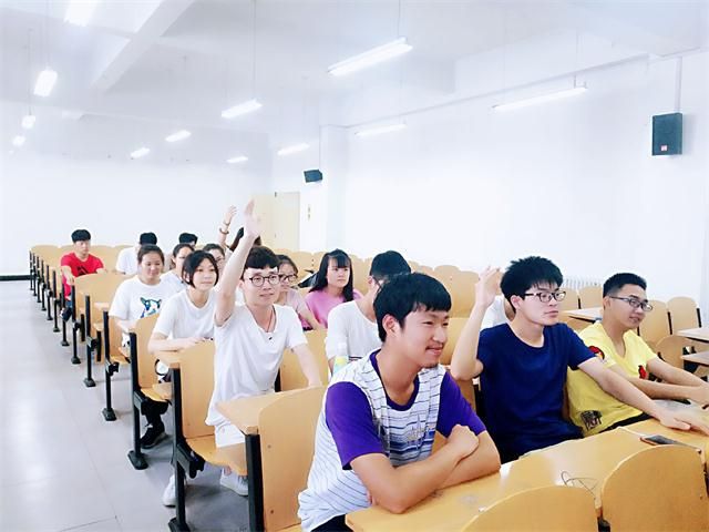 【完满班级】释放公益热情 碰撞青春火花――食品与环境学院生技1601班、动医1602班举办完满班级活动