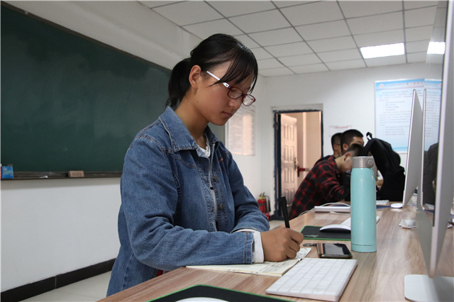 【院长接待日】热爱祖国 做有理想之人——大数据学院、信息工程学院院长接待日