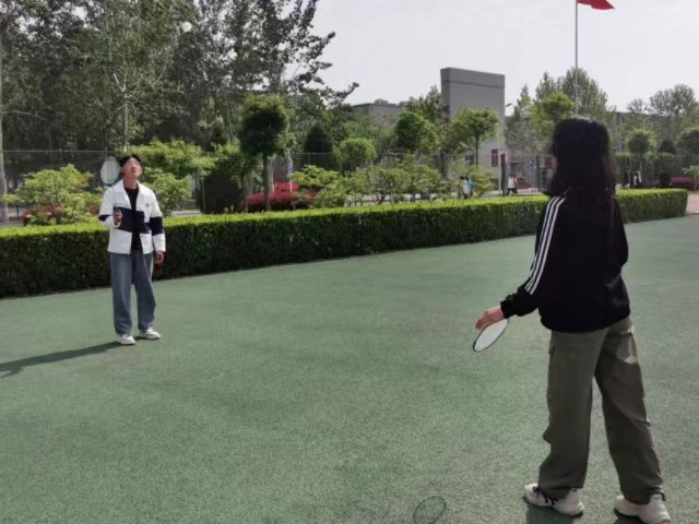 【完满团支部】活力青春 心“羽”荡漾———远景学院远景2201班完满团支部活动