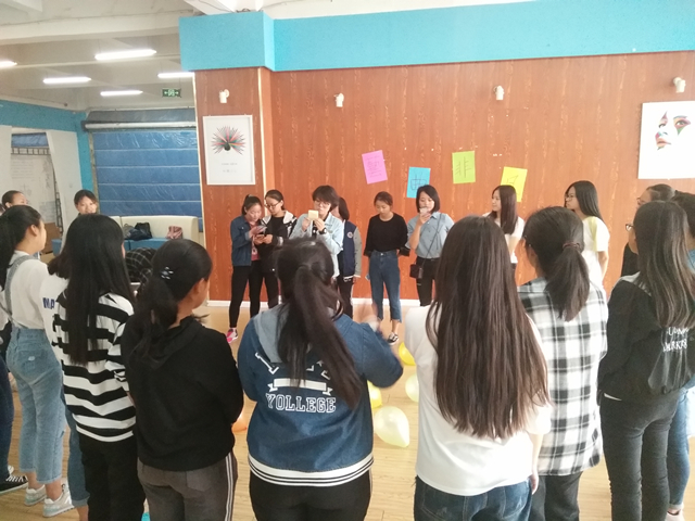 音乐 陶冶性情的熔炉——外语系九月举办完满班级活动