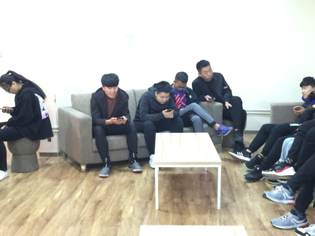 【主题团日】时代回忆 歌唱祖国——物联1802班团日活动