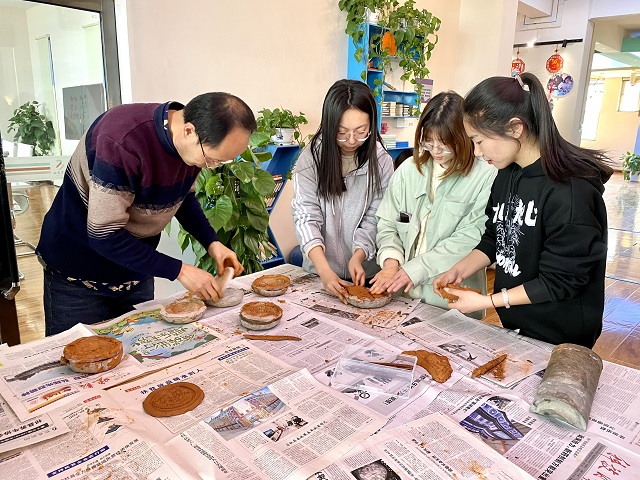 【1+1>2】雕刻古今时光 再现晋风古韵——三达书院开展非遗技艺体验活动