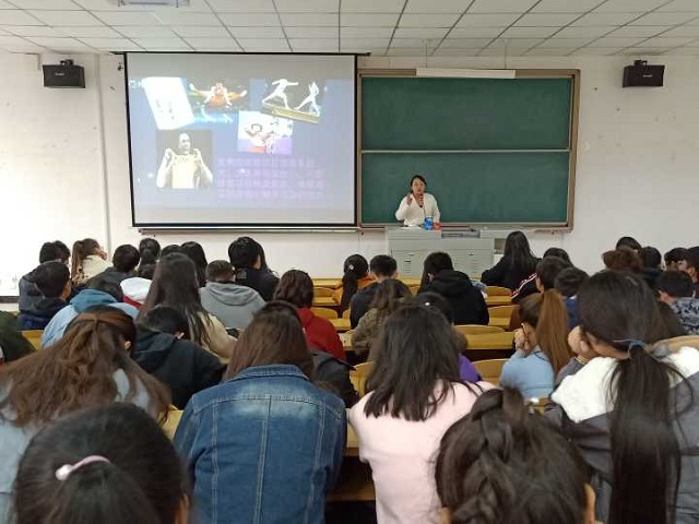 【辅导员说完满】不屈的精神 星空下传诵着永恒——食品与环境学院2017级辅导员说完满