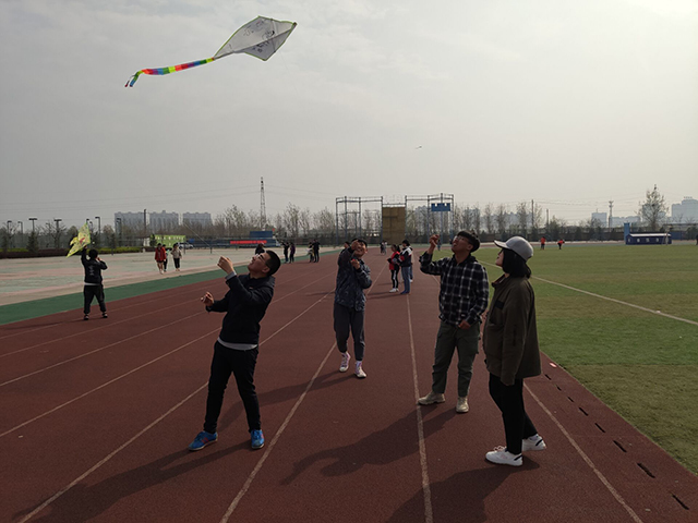 【完满班级】Fly loving kites——艺术传媒学院动画1801班放飞风筝比赛活动