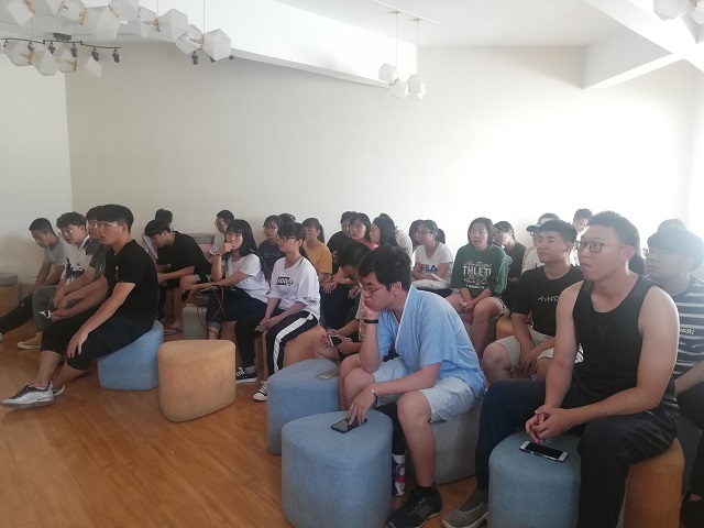 【完满班级】关爱留守儿童 真情温暖童心——食品与环境学院动医1801班完满班级活动