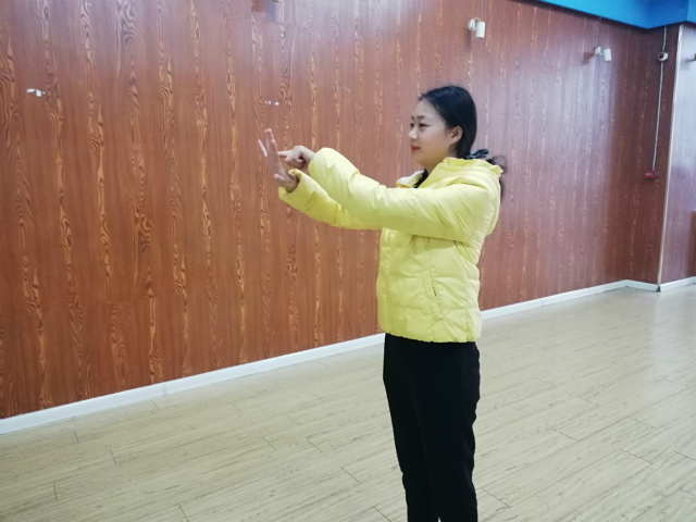 【完满班级】你来比划我来猜——资产评估1801班竞赛活动