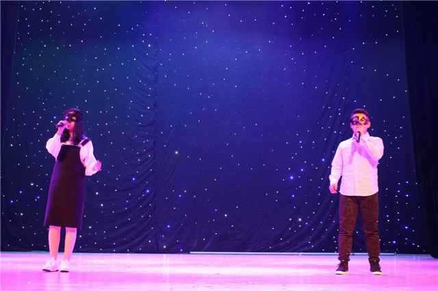 假面奏响天籁 面具之下以乐为魂——淬炼商学院举办第五届“蒙面歌王”歌手专场