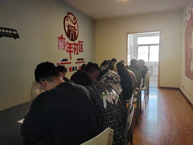 佳节又重阳 相思赋诗词——经济与管理学院开展重阳节绘画活动