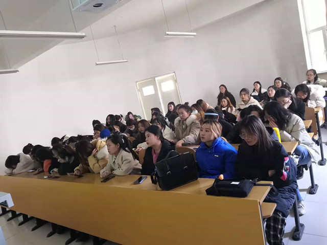 【完满班级】礼赞法律 与法同行——商务英语学院英语2005班、英语2006班、英语2107班完满班级活动