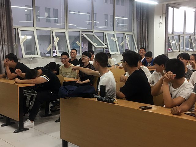 【完满班级】摘星的你 趣味观影——信息工程学院计科1702班完满班级活动