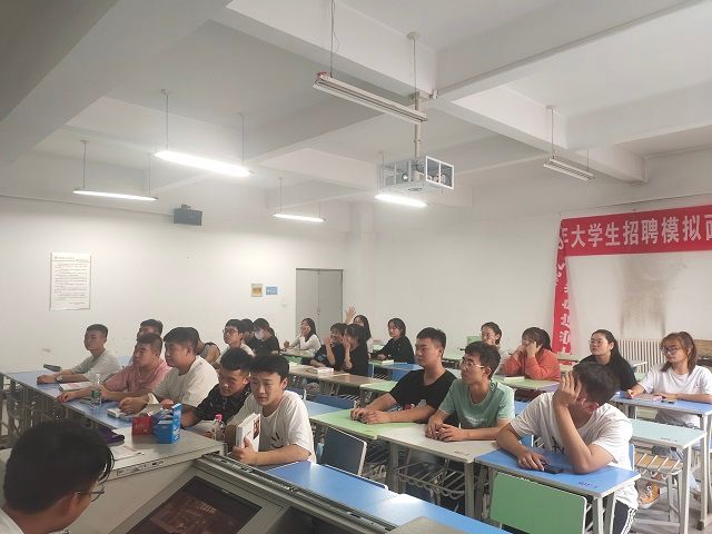 【完满班级】桃李满天下 恩情似深海——艺术传媒学院环设2001班感恩教师主题观影活动