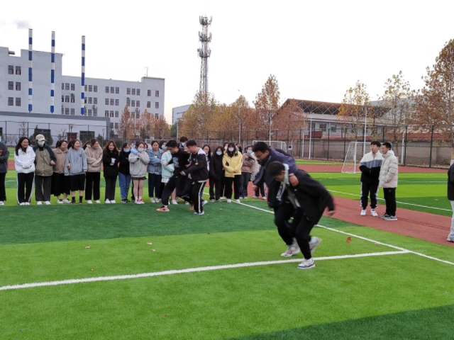 【完满团支部】金穗好月遇秋爽 竞技体育装满怀——淬炼·国际商学院财务2204班完满团支部活动