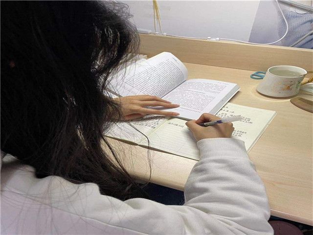 【完满班级】阅读一小时 深度理解党史——视觉1703班线上学习党史活动