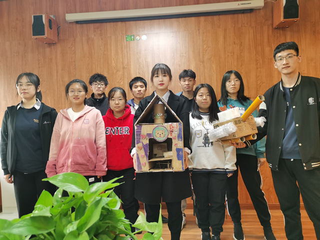 【完满班级】我秀我“新” 变废为宝pk大赛——大数据学院数字2002班完满班级活动