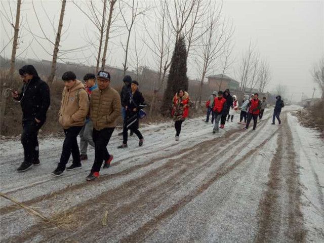 【前行】第75期:信院初雪 如果不打伞 是不是可以一路走到白头