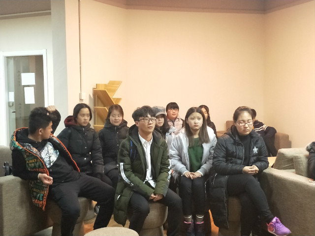 【完满班级】宽容相对 携手共进——淬炼商学院“创”享青春主题活动（十）