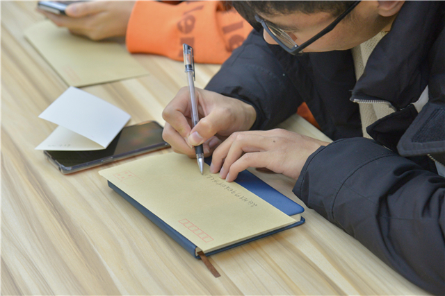 与闪闪发光的自己相遇