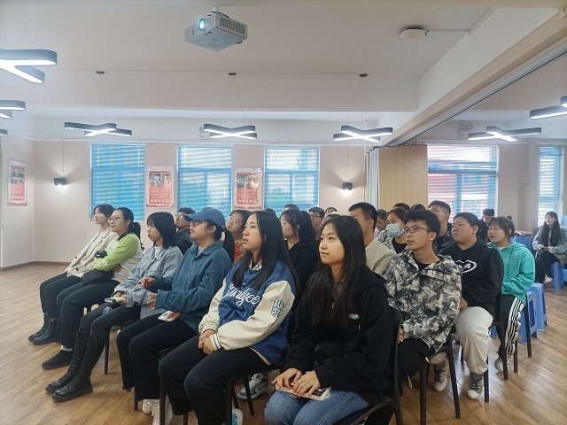 享受阅读 品味人生——食品与环境学院动医2003班完满班级活动