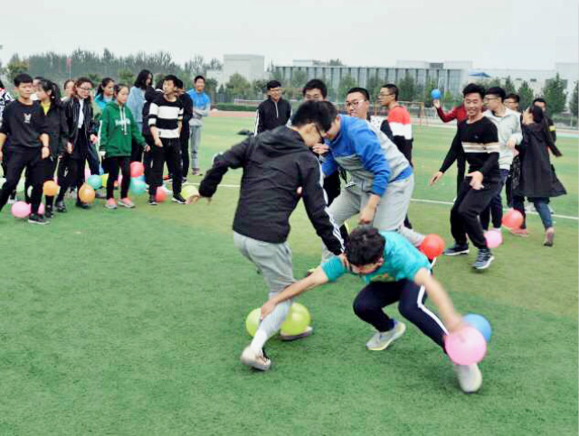 【完满班级】健儿显身手 学子竞风流——淬炼商学院“体”味青春主题活动（九）
