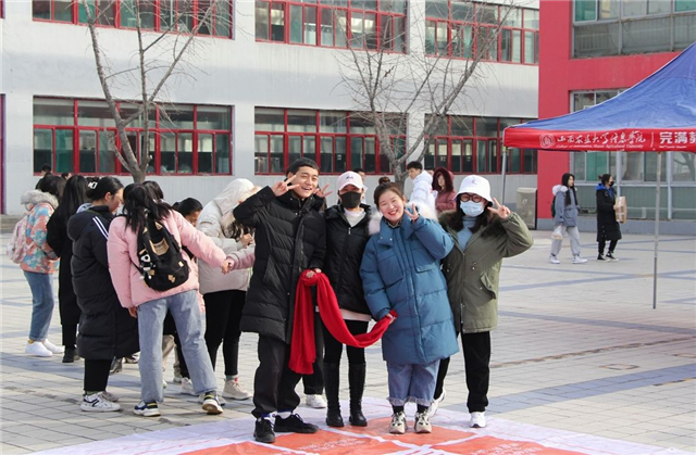 晋中市青春健康高校行暨“青春红丝带 携手共防艾”主题活动启动仪式在我校成功举办