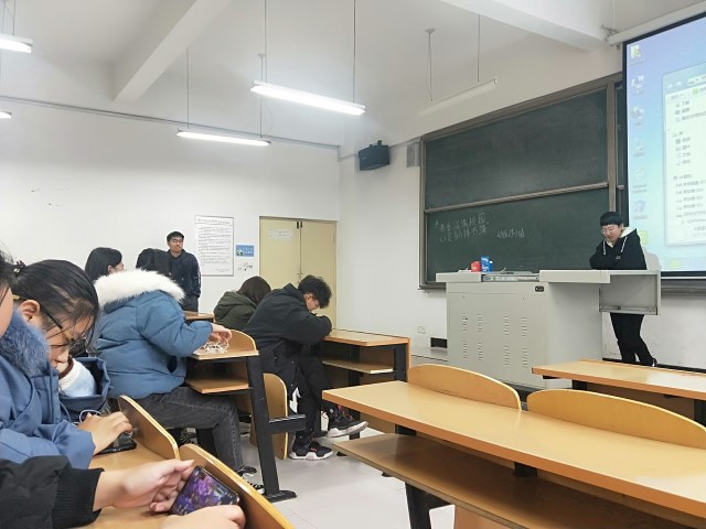 【完满班级】书香溢满校园，心灵徜徉书海 —食品与环境学院动医1903班完满班级活动