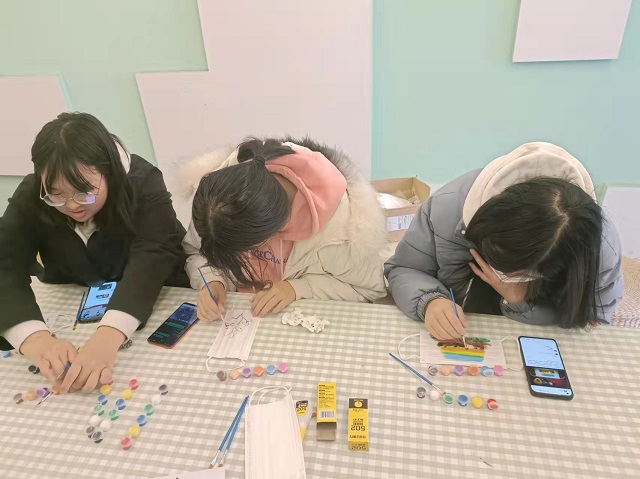 【完满班级】巧手匠心 废品重塑——远景2101班完满班级活动